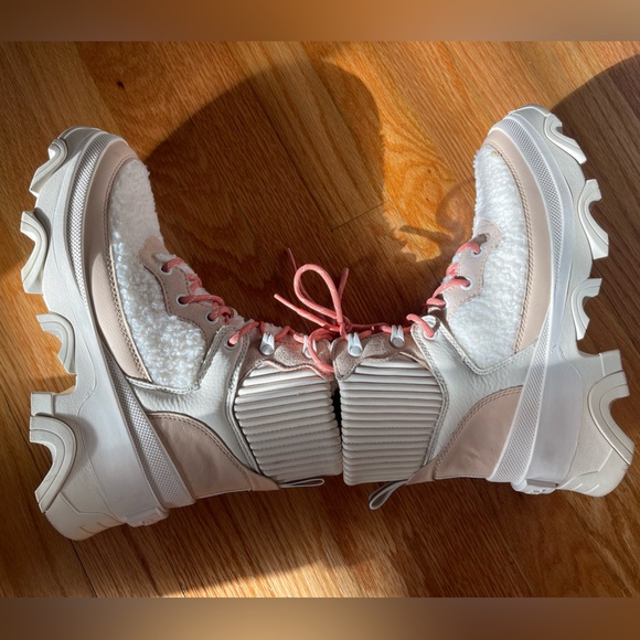 Brex cozy lace up boots- Sorel- - Picture 4 of 6